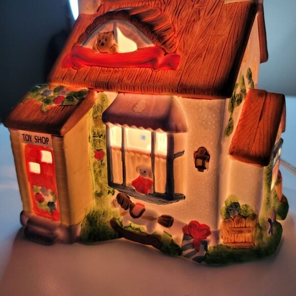 Cottontale Cottages Toy Shop Porcelain Easter House Light Up Vtg Village Store